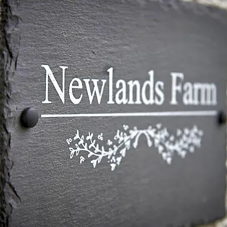 Newlands Farm Stables * קנדל
